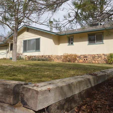Beautiful 3 Bedroom Home Located Near Yosemite آوكهيرست المظهر الخارجي الصورة